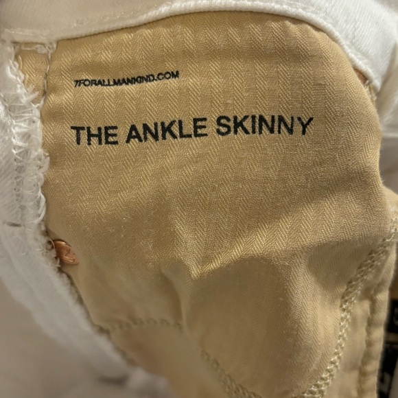 7 for all mankind white denim with braided embellishment on both legs. Size 25. - Picture 5 of 10